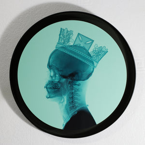 Green Round Metal Queen with round frame